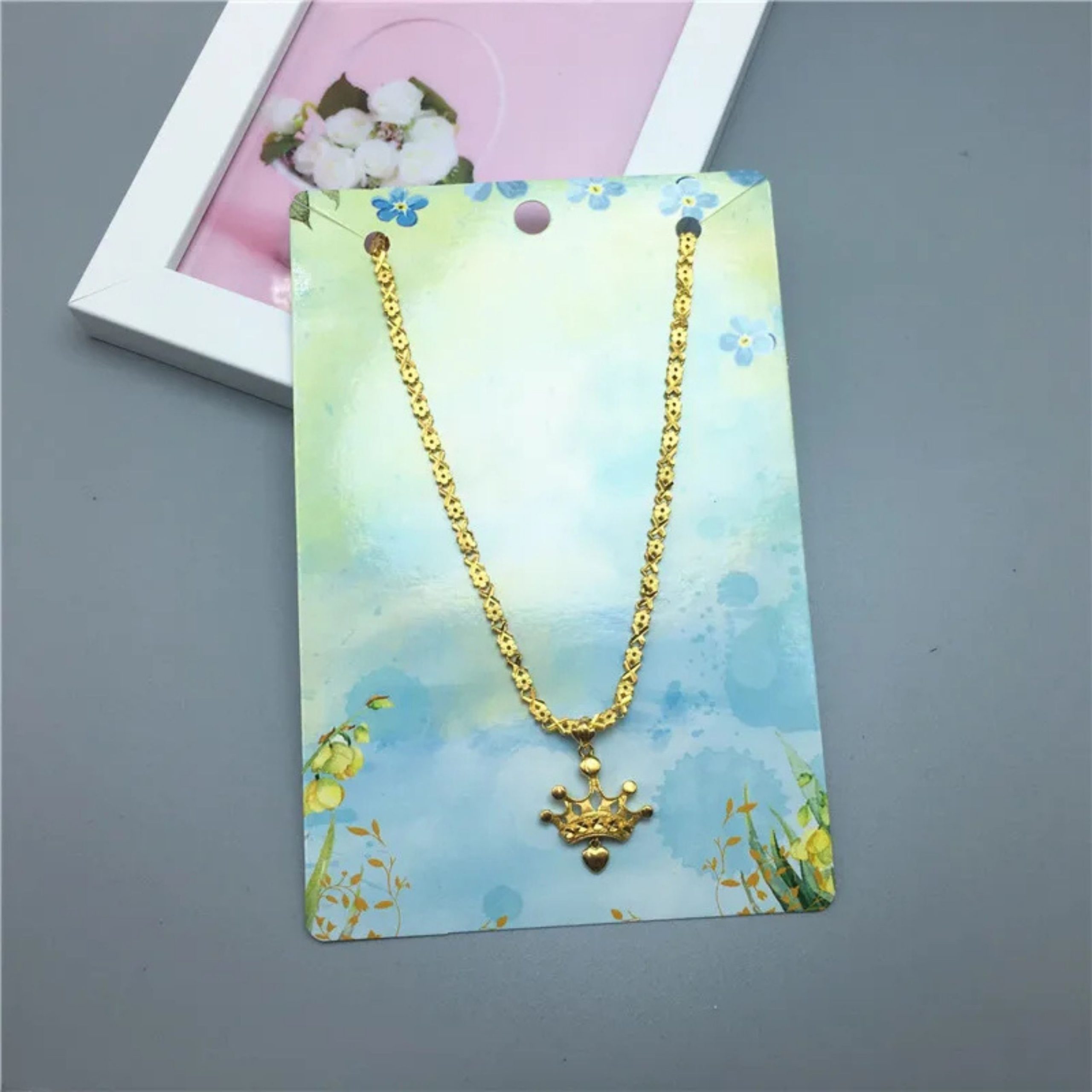 Choosing the Perfect Necklace Cards Packaging Boxes for Your Jewelry